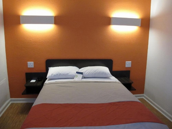 Motel 6 Baltimore MD image 9